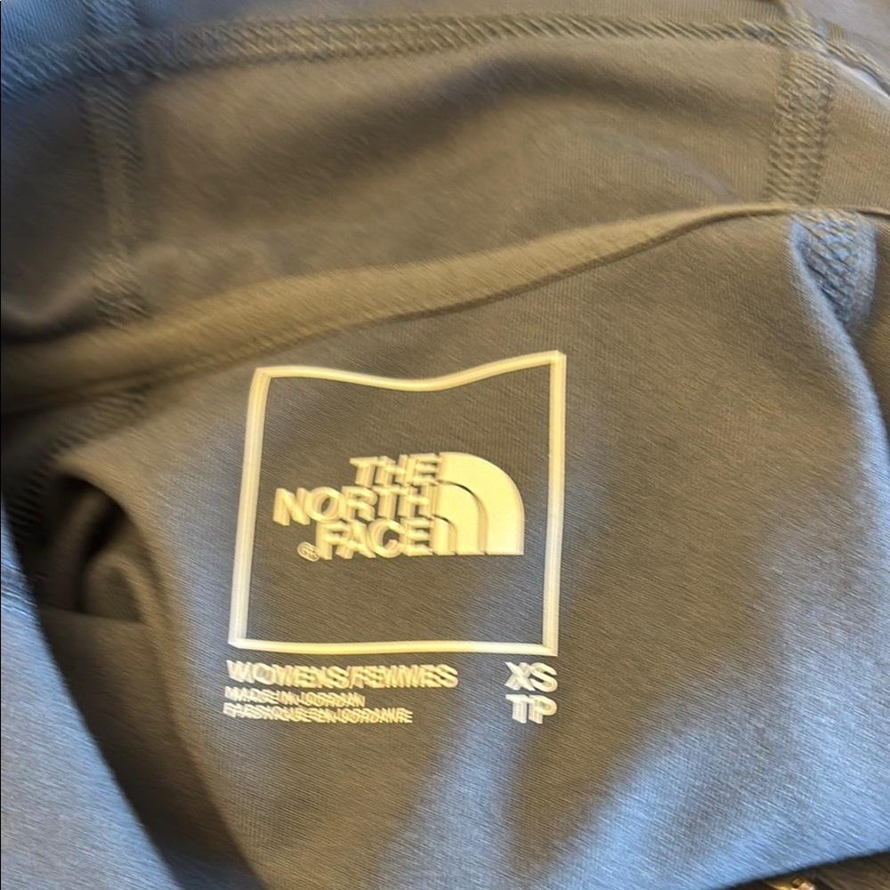 The North Face Women's Gray Quarter Zip Jacket XS